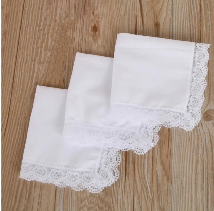 LADIES COTTON WHITE LACE HANDKERCHIEF